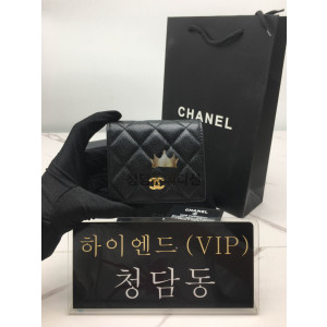 샤넬 폴딩 반지갑 (버클 금장)