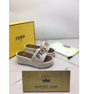 펜디 슬리퍼