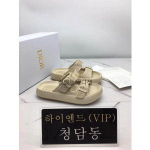 디올 슬리퍼