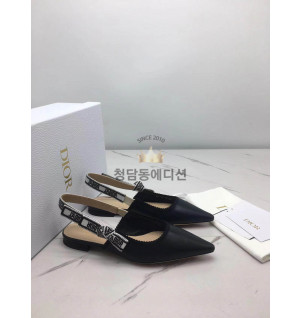 디올 플랫샌들