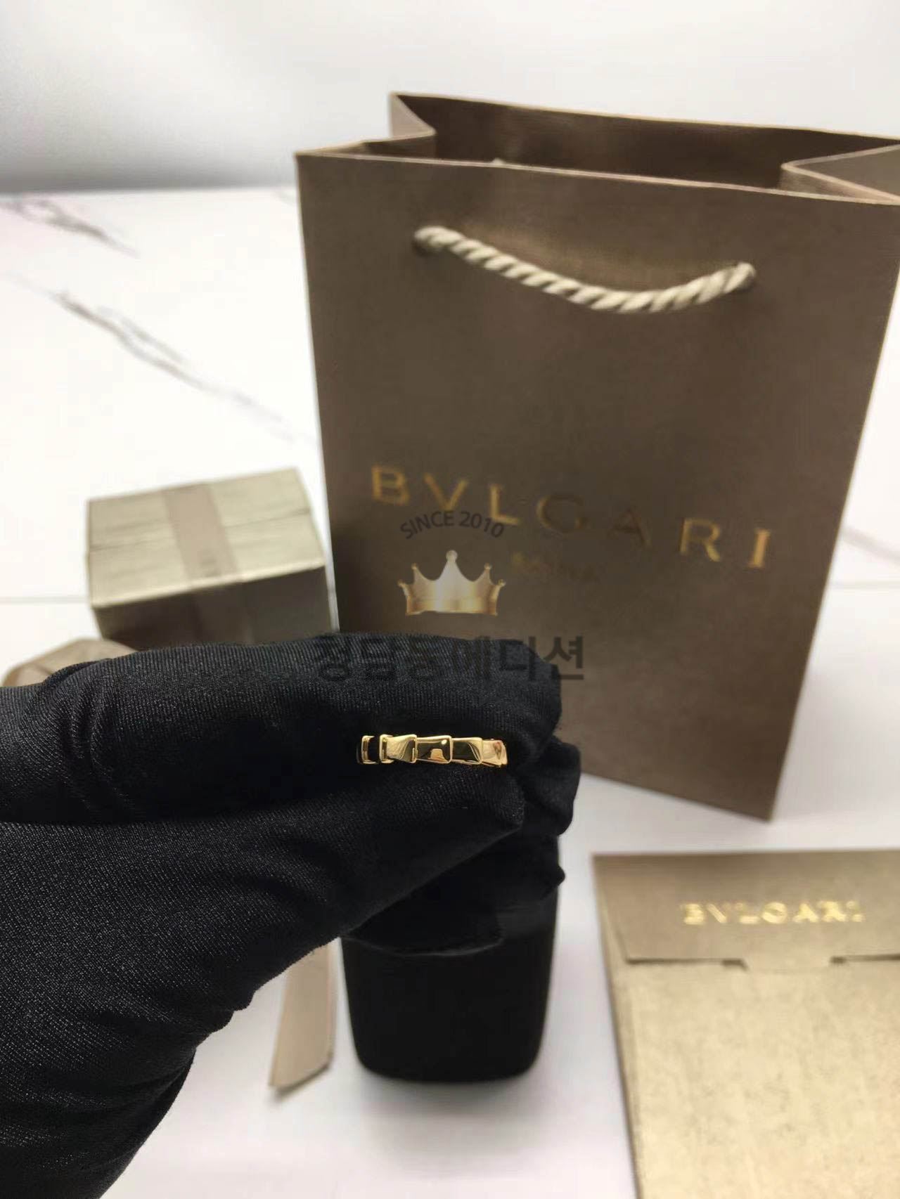 불가리 세르펜티 바이퍼 반지 (컬러 골드)