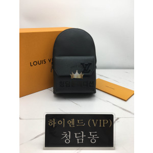 루이비통 파일럿 슬링백 m23736