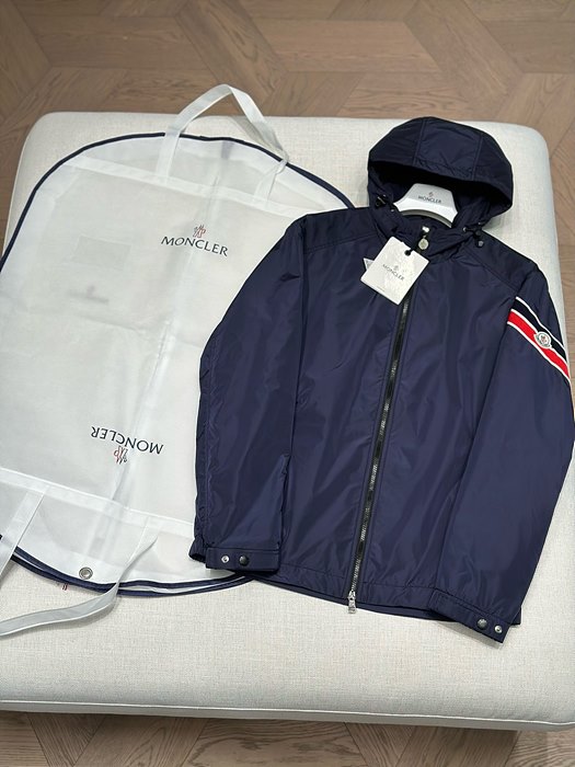 몽클레어 바람막이 (2color) (남성용)