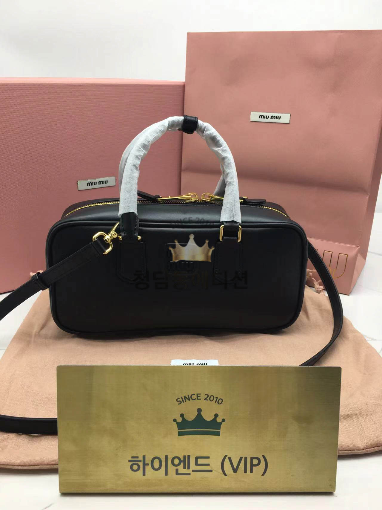 미우미우 아르카디 가죽백 27CM (renewal ver.)