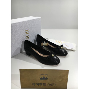 디올 까나쥬 펌프스