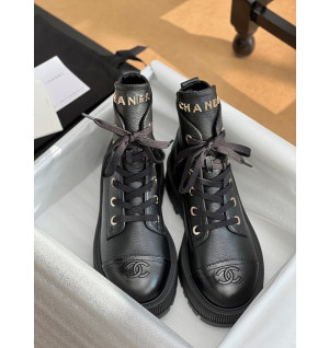 샤넬 23FW 컴뱃 부츠