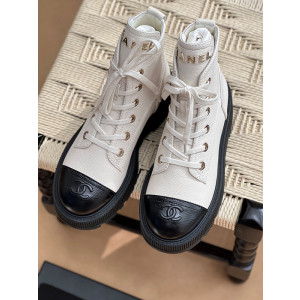 샤넬 23FW 컴뱃 부츠