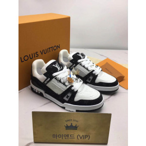 루이비통 트레이너 스니커즈 (남녀공용)