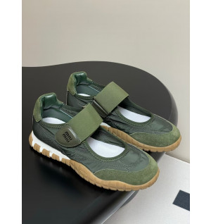 미우미우 타이어 테크니컬 패브릭 스웨이드 발레리나 스니커즈