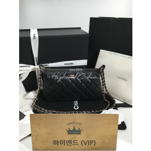 샤넬 25A 체인 미니 숄더백 직사각 체인 스트랩 캐비어 블랙 AP4704