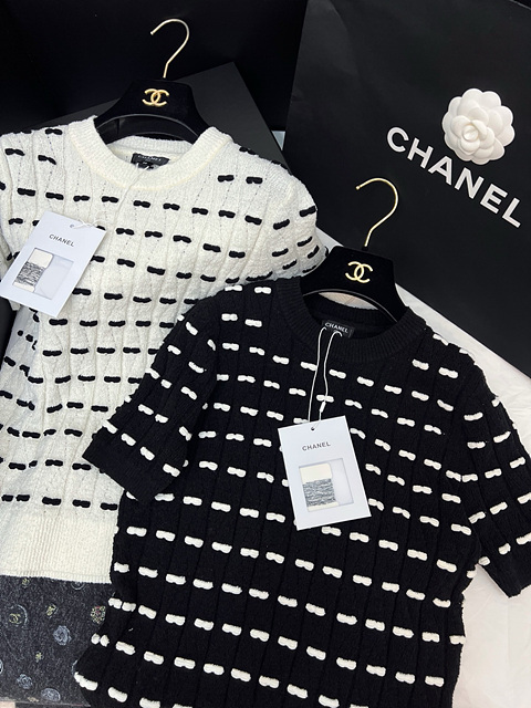 샤넬 리본 패턴 니트 반팔 (컬러 블랙, 아이보리)