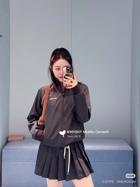 미우미우 트랙 자켓