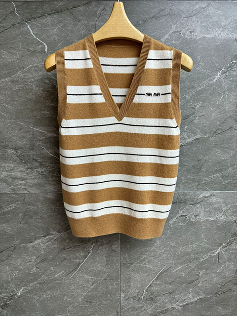 미우미우 스트라이프 니트 베스트