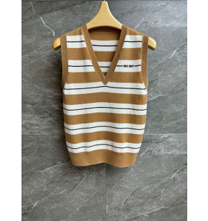 미우미우 스트라이프 니트 베스트