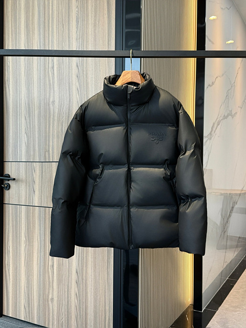 프라다 리나일론 다운 자켓 (남성용)