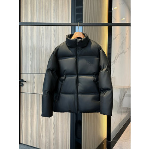 프라다 리나일론 다운 자켓 (남성용)