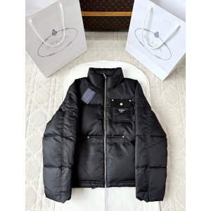 프라다 리나일론 다운 자켓 (남녀공용)