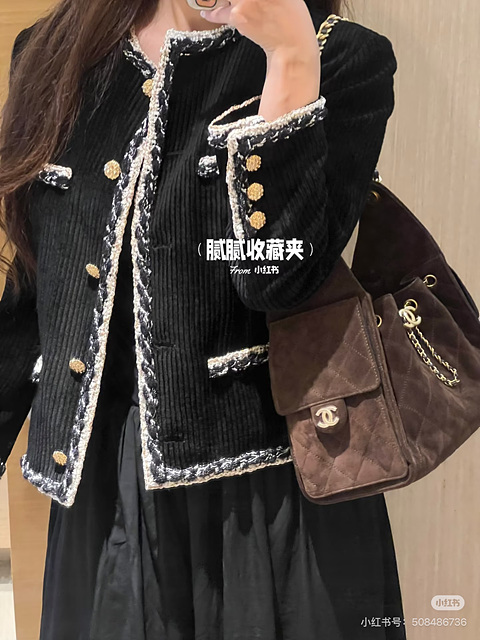 Ok(1761198243) 샤넬 블랙 벨벳 트리밍 트위드 자켓 사이즈:38