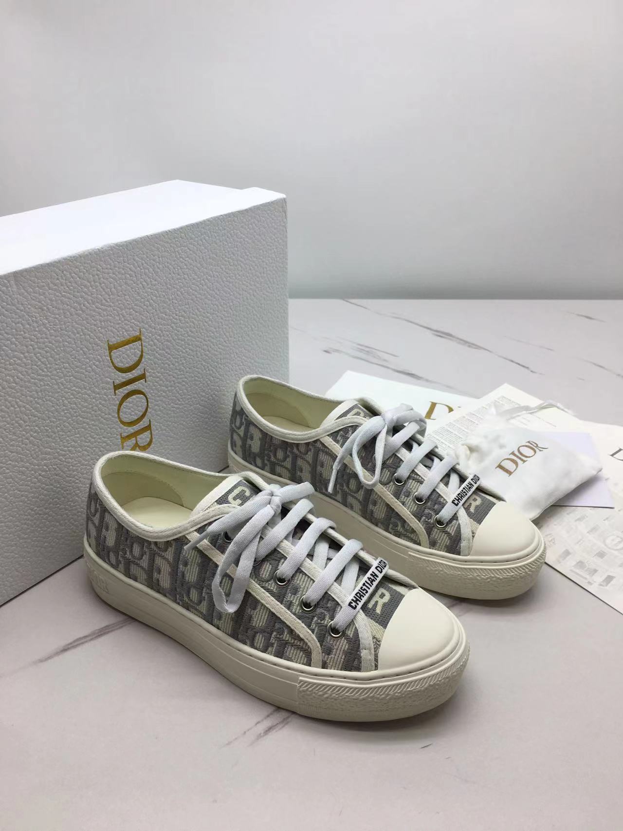 Ok(1647339688) 디올 워크앤디올 스니커즈 사이즈:230/36