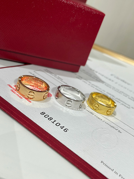 까르띠에 러브 언리미티드 링 (3COLOR) (V-gold소재)