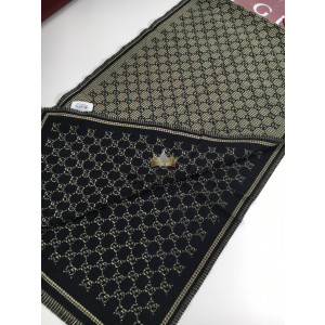 구찌 울 자카드 머플러