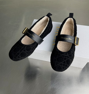 디올 알프스 프로스트 발레 플랫