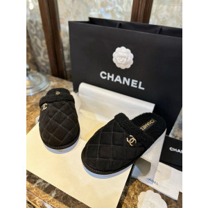 샤넬 스웨이드 퀼팅 시어링 CC로고 뮬