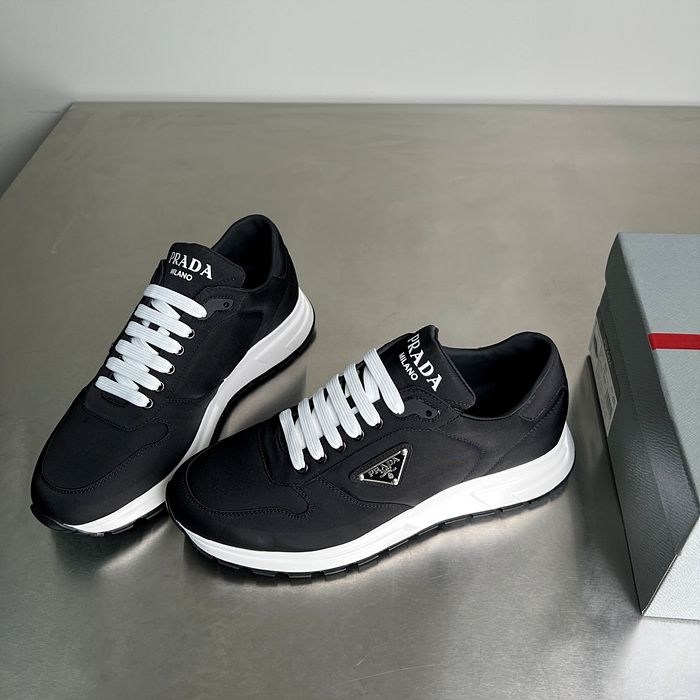 프라다 프랙스 스니커즈 (남성용)
