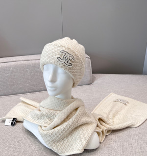 샤넬 캐시미어 CC 로고 비니 & 머플러