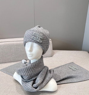 샤넬 캐시미어 CC 로고 비니 & 머플러