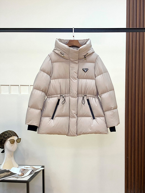 (1762323214) 프라다 허리 스트링 다운 자켓 사이즈:M / 컬러:베이지