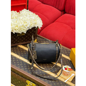 루이비통 익스프레스 PM 블랙 M26039