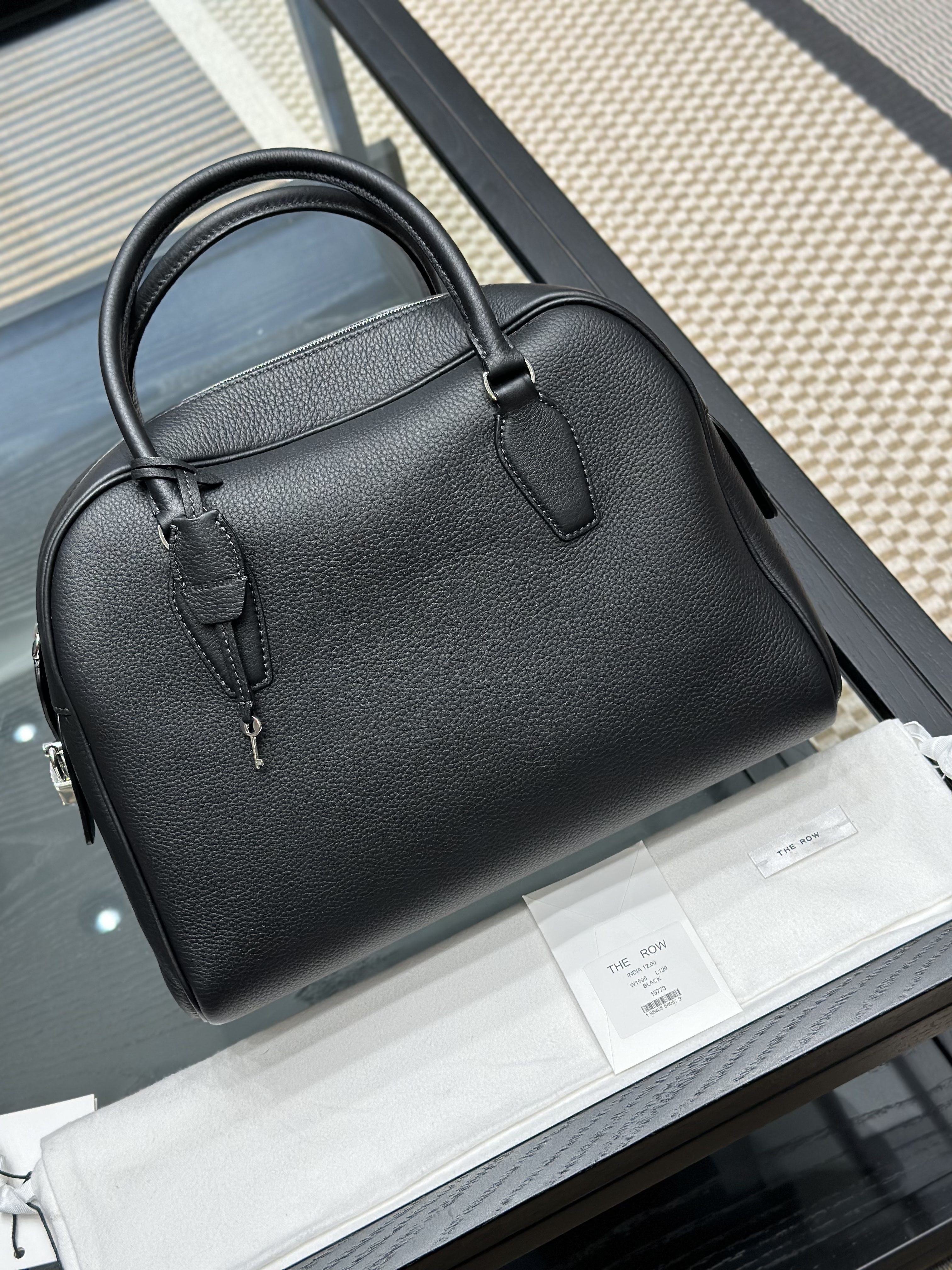 더로우 india 12 가죽 백