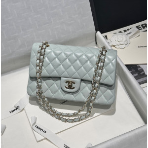 샤넬 클래식백 램스킨 미디움 25.5cm