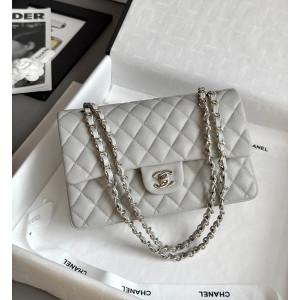 샤넬 클래식백 작은 캐비어스킨 미디움 금장 25.5cm
