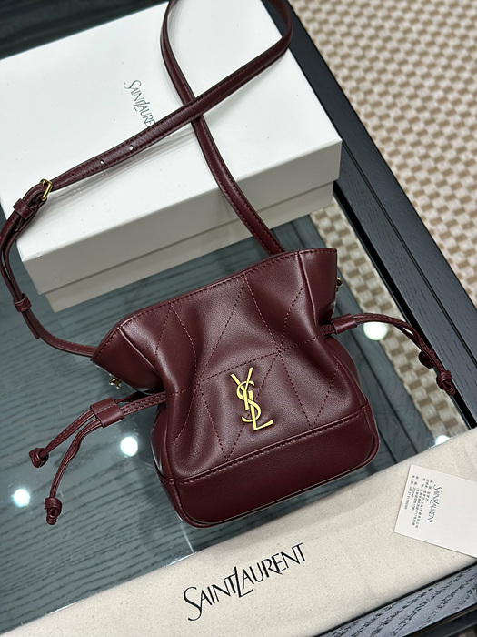 생로랑 램스킨 소재의 제이미(jamie) 미니 파우치 859174