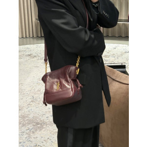 생로랑 램스킨 소재의 제이미(jamie) 미니 파우치 859174