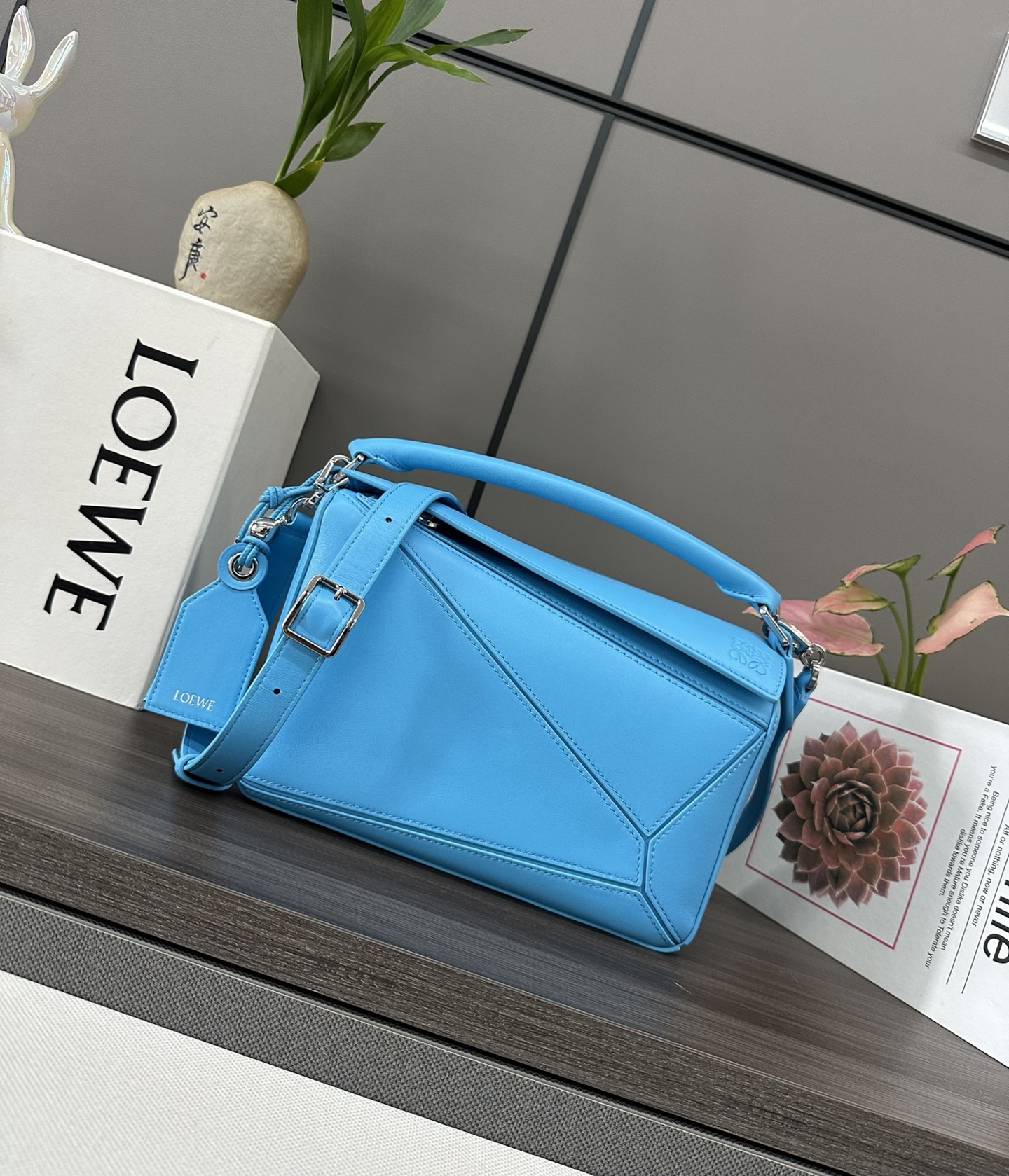 로에베 스무스 카프스킨 퍼즐 24cm 스몰 백